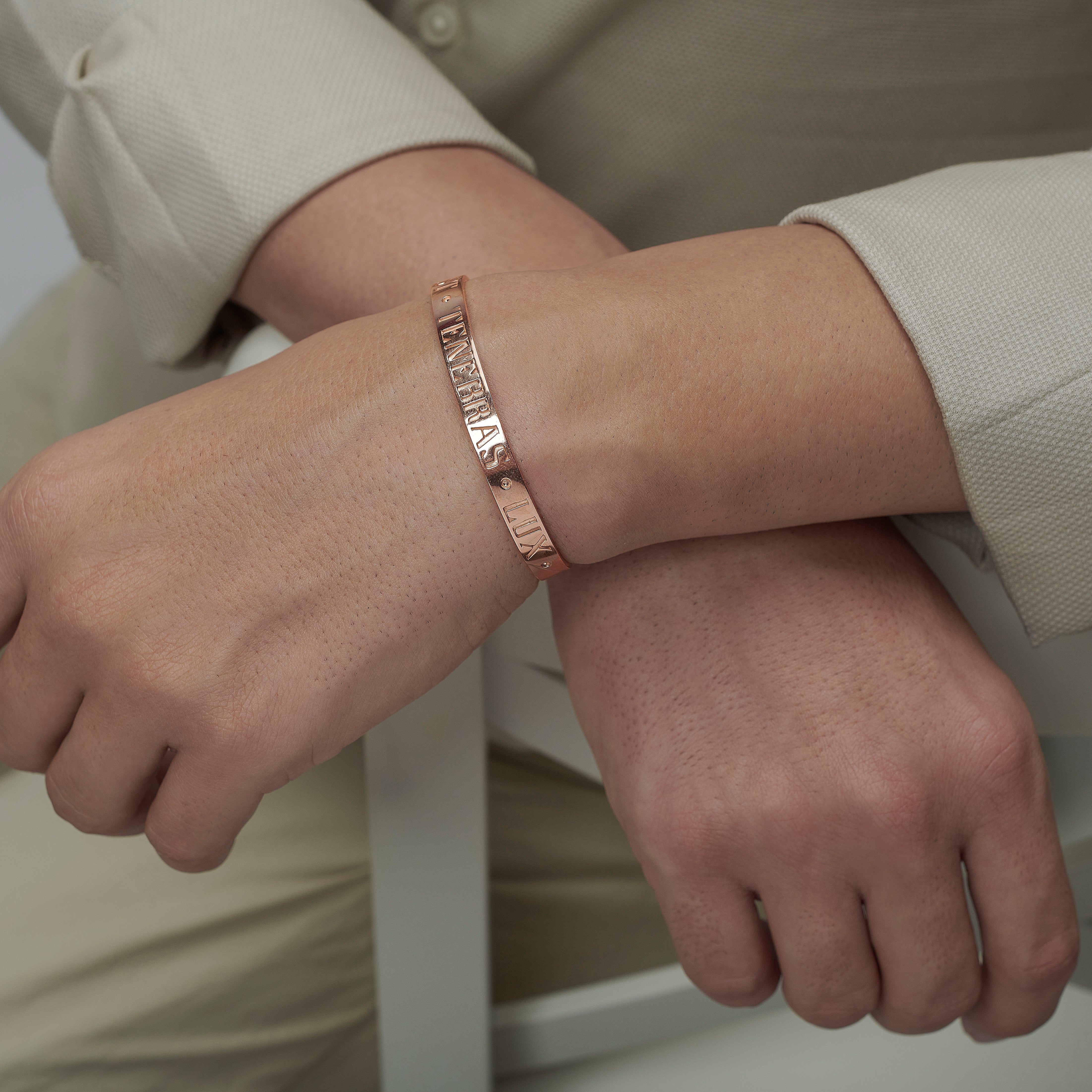 POST TENEBRAS LUX WHITE - STONES