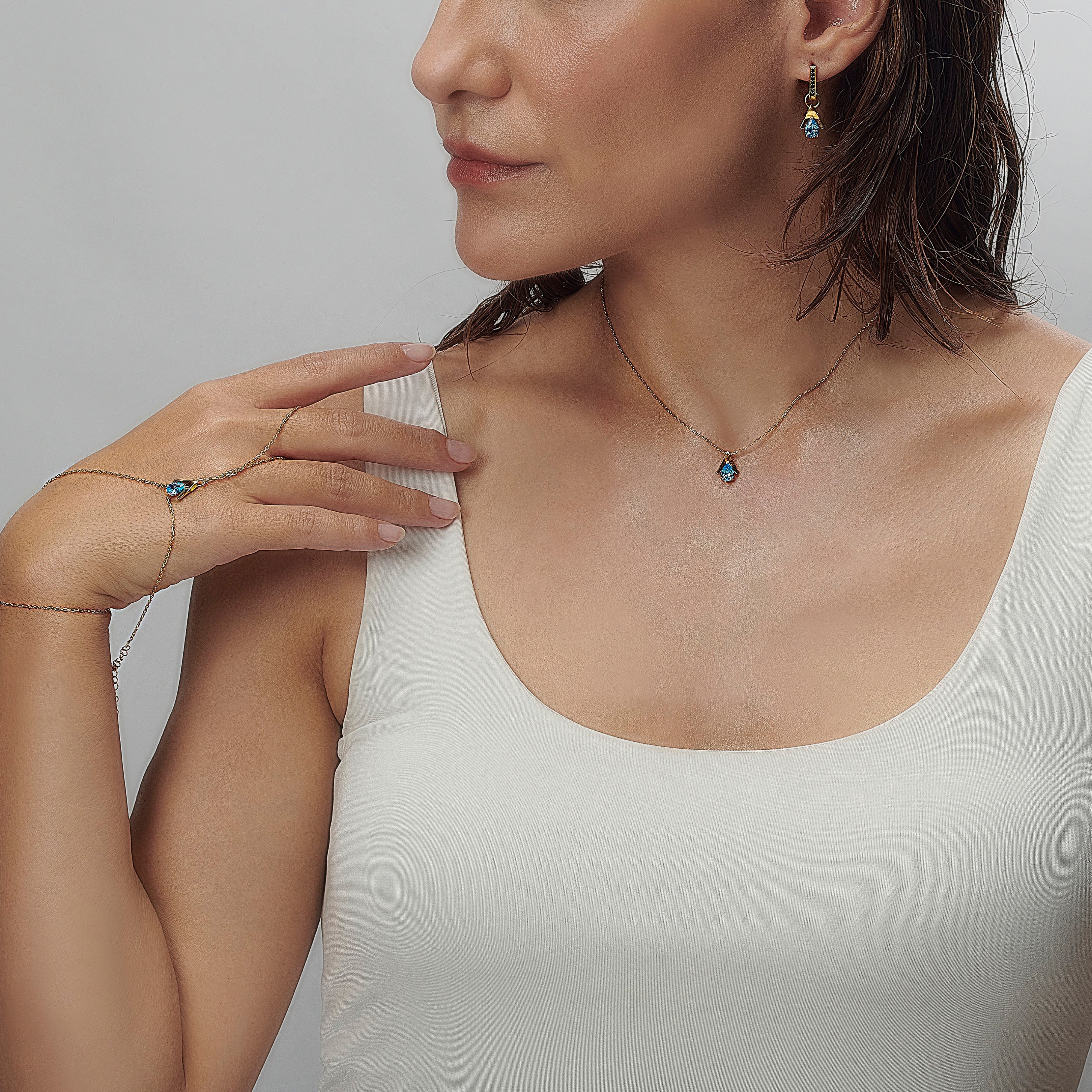 MINI LOGO BLUE EARRING